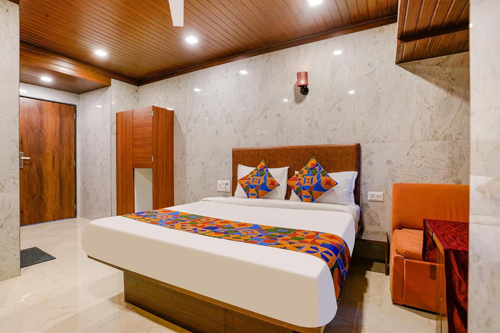 Fabexpress Yatri Inn - Navi Mumbai Turambhe Esterno foto