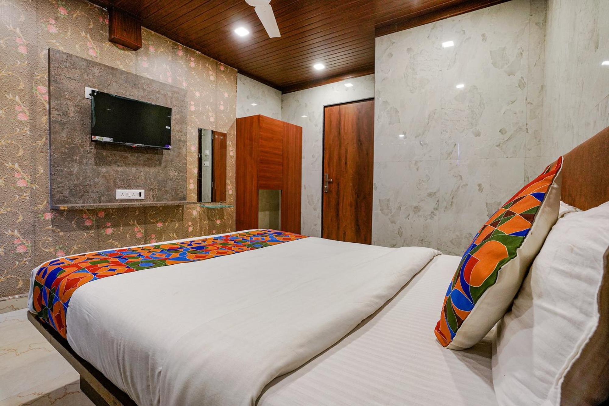 Fabexpress Yatri Inn - Navi Mumbai Turambhe Esterno foto