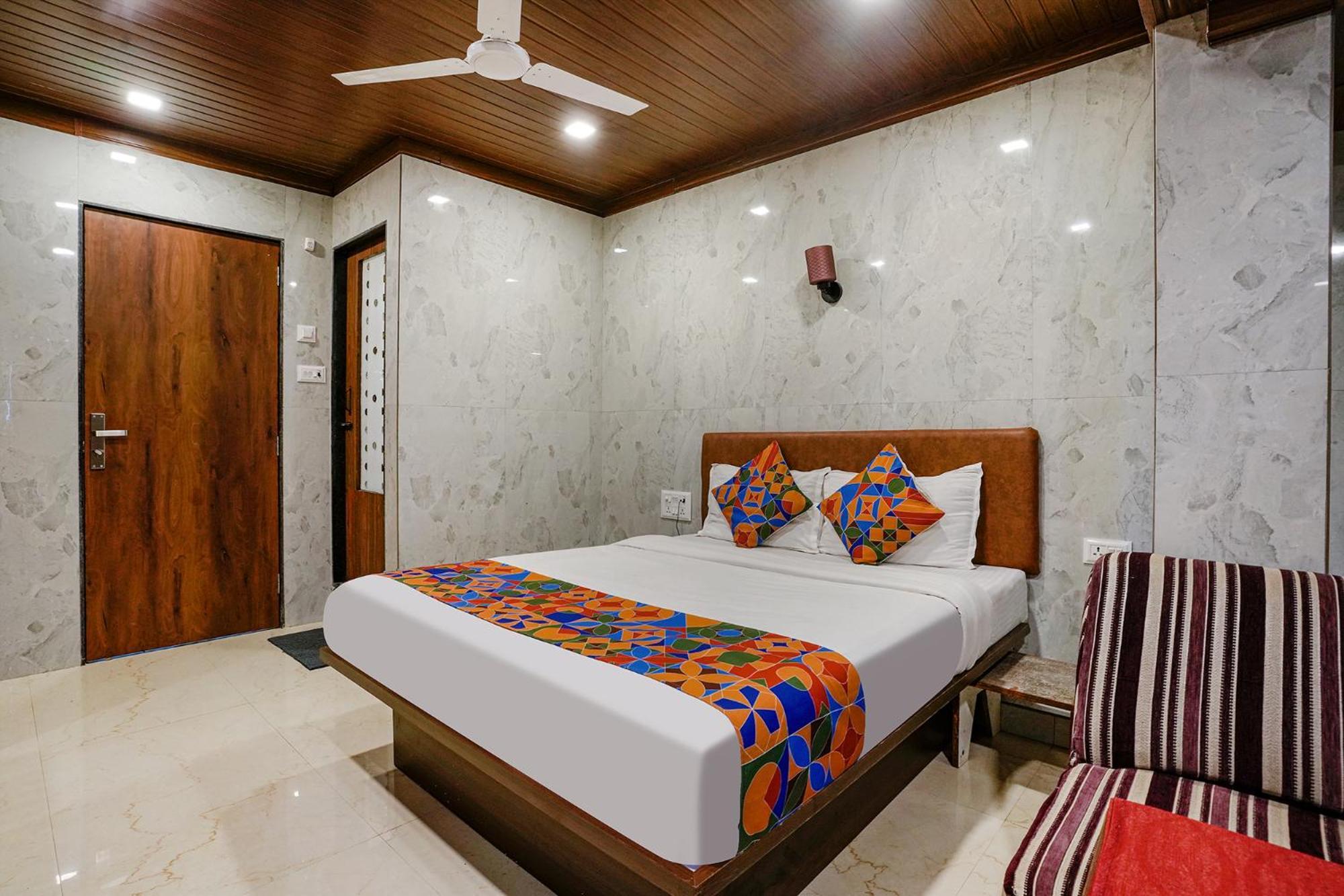 Fabexpress Yatri Inn - Navi Mumbai Turambhe Esterno foto